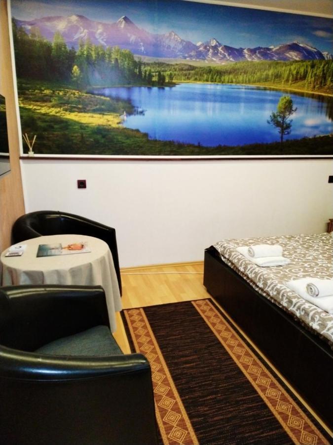 Fun Rooms Sobe Prenociste Borca Exterior photo